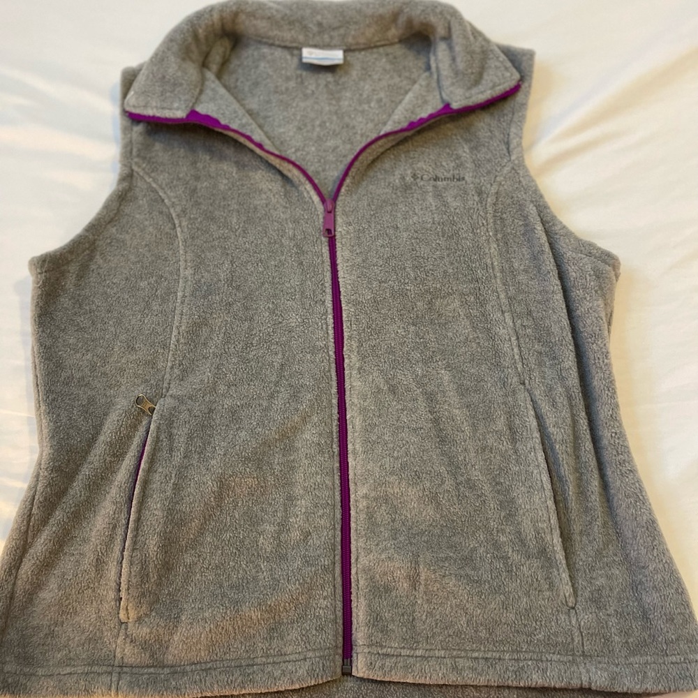 Columbia fleece vest grey with purple zipper accents